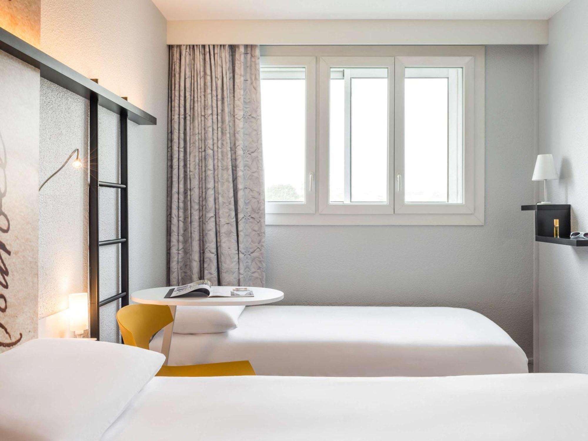 Hotel Ibis Styles Meaux Centre Exterior foto